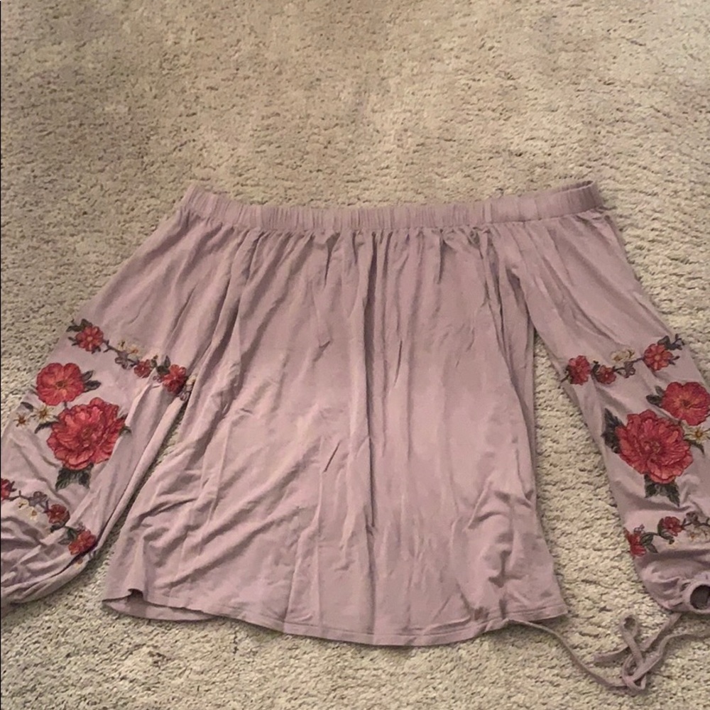 American Eagle off the shoulder top